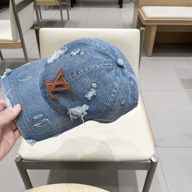 Louis Vuitton Caps EyeCatching 258168