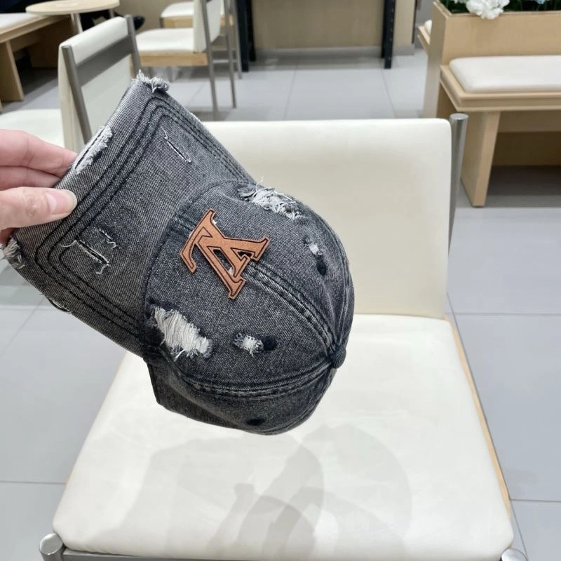 Louis Vuitton Caps Efficient 258176