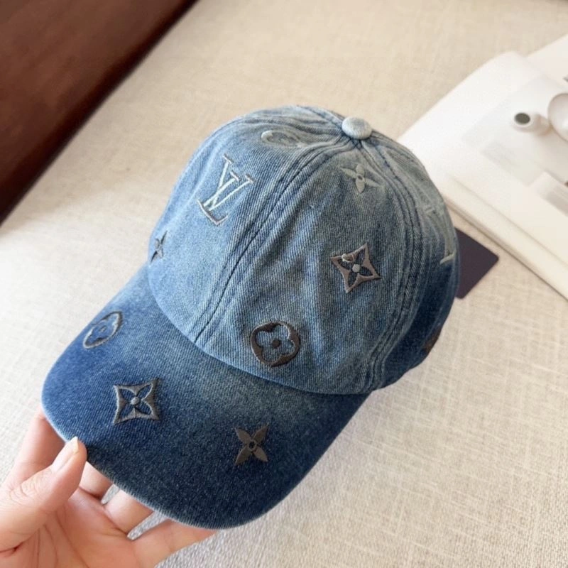 Colorful Louis Vuitton Caps 258177