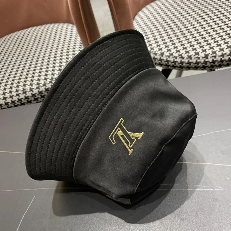 Louis Vuitton Caps Practical 258183