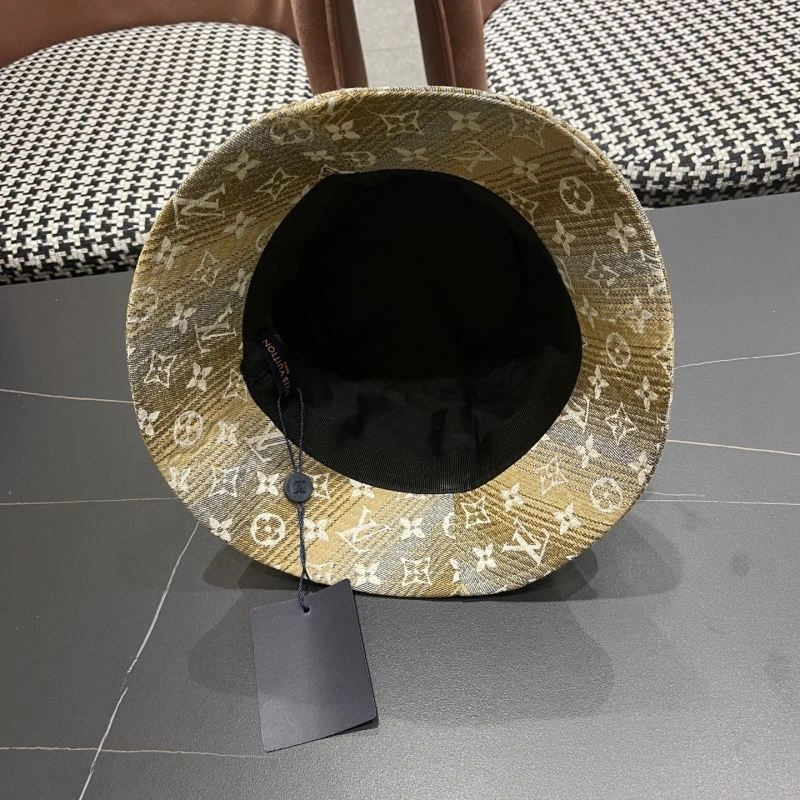 Vibrant Louis Vuitton Caps 258149