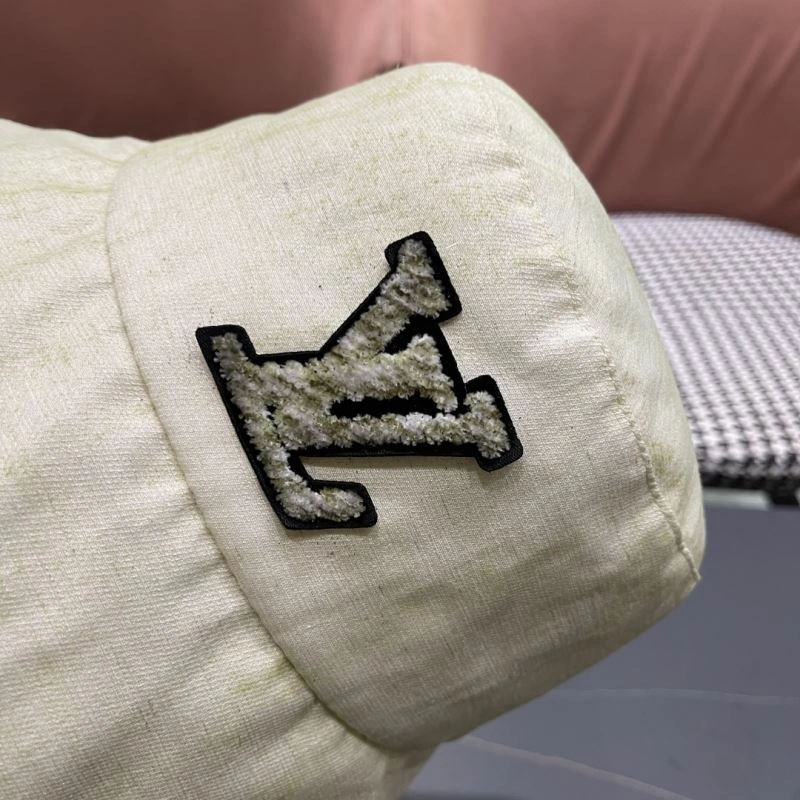 Louis Vuitton Caps Upgraded 258147