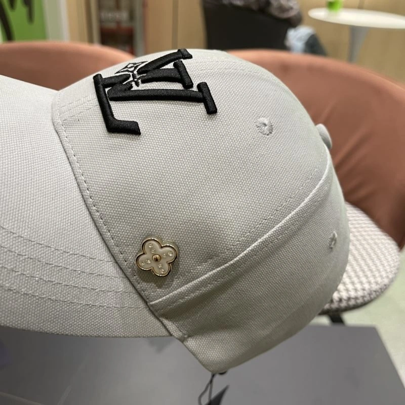 Louis Vuitton Caps Vibrant 258145