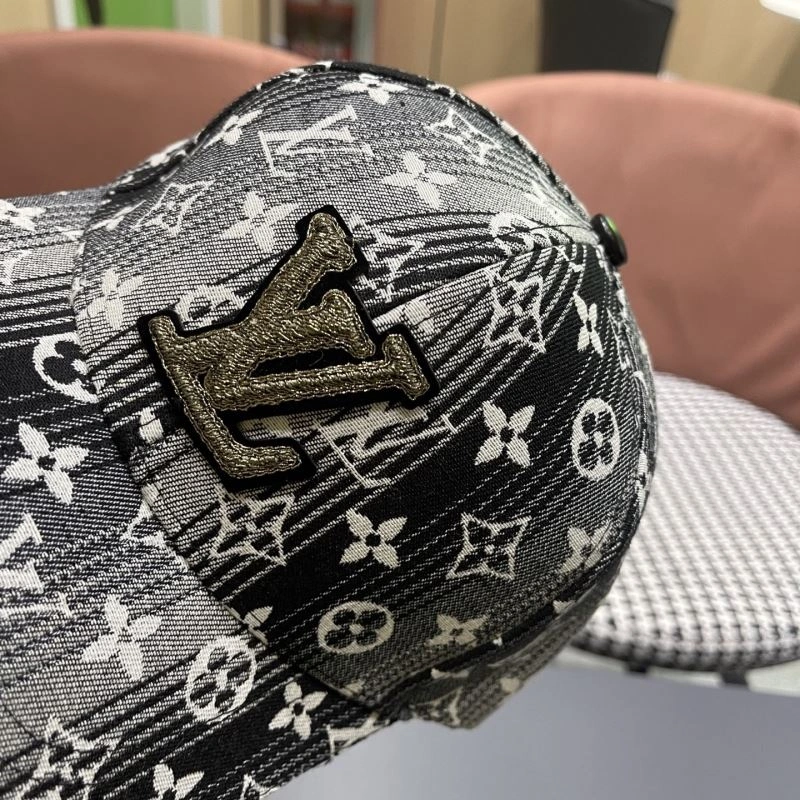 NewStyle Louis Vuitton Caps 258125
