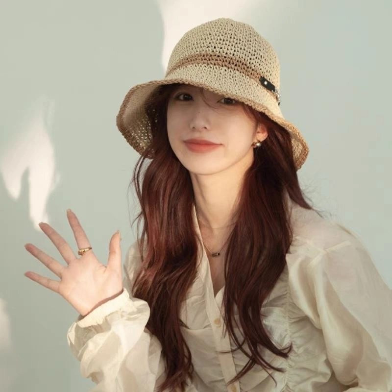 Louis Vuitton Caps Sleek 258141