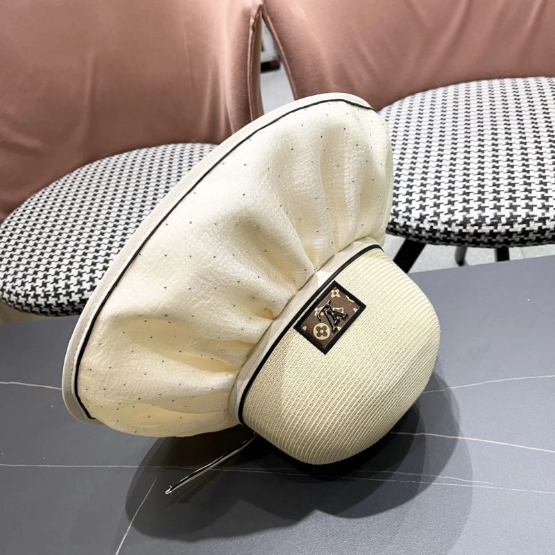 Flexible Louis Vuitton Caps 258136