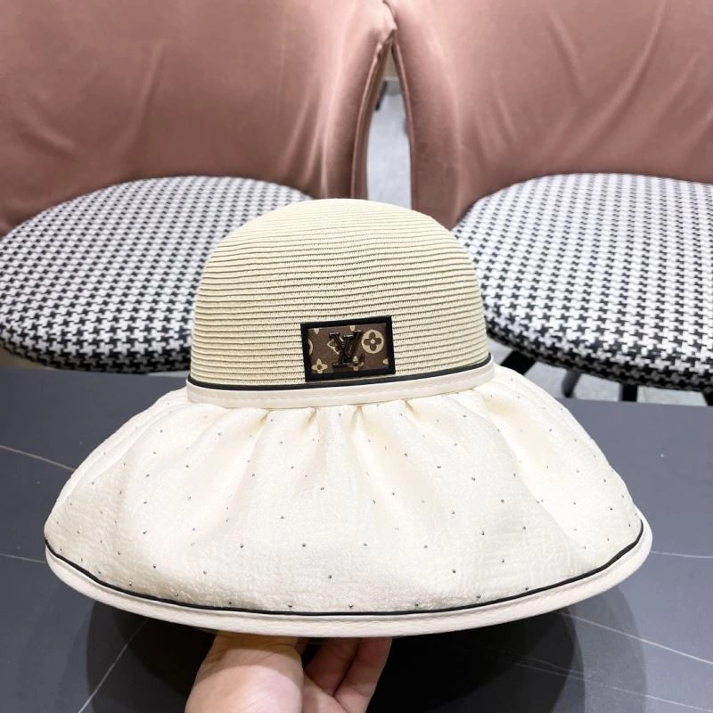 Flexible Louis Vuitton Caps 258136