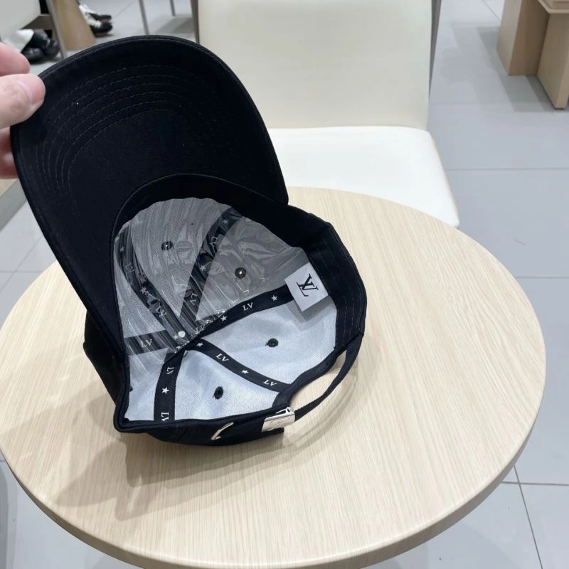 Louis Vuitton Caps Neat 258112