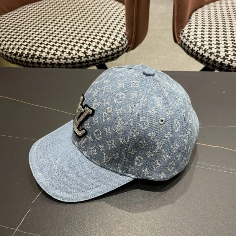 Bold Louis Vuitton Caps 258104