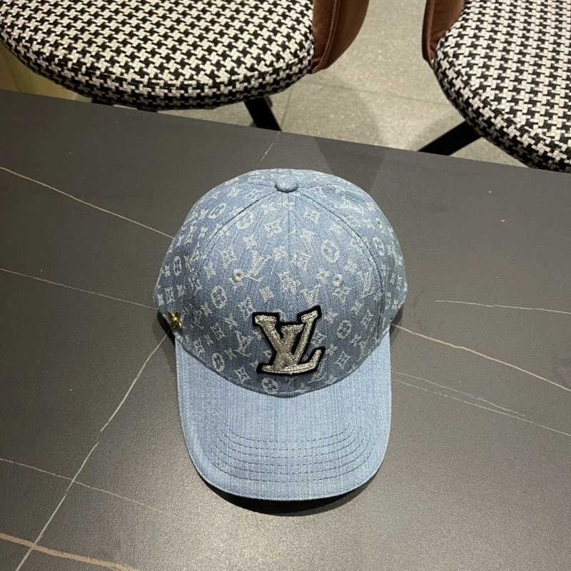 Bold Louis Vuitton Caps 258104