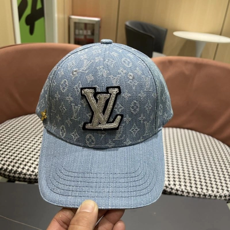Bold Louis Vuitton Caps 258104