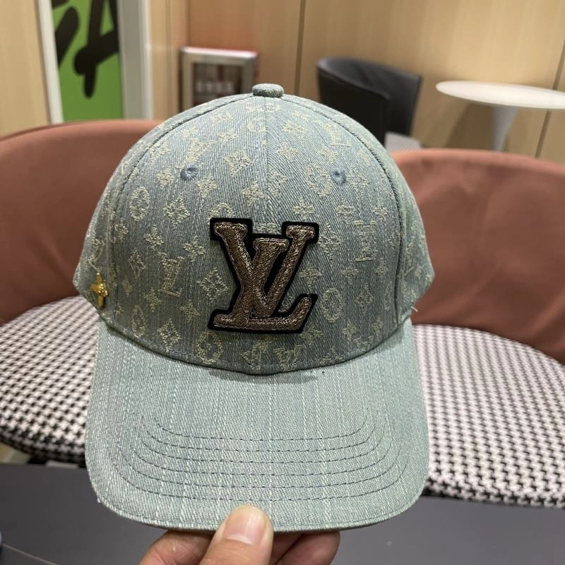 UrbanChic Louis Vuitton Caps 258105