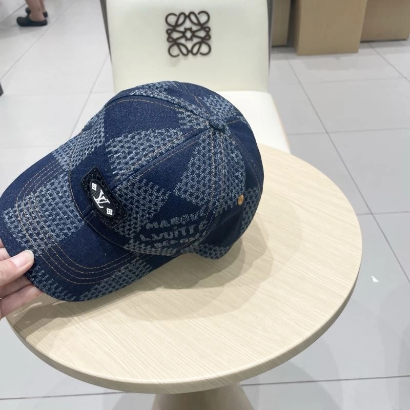 Contemporary Louis Vuitton Caps 258077