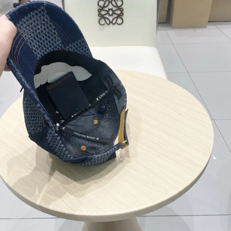 Contemporary Louis Vuitton Caps 258077
