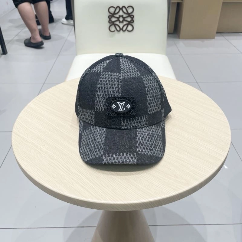 Breathable Louis Vuitton Caps 258082