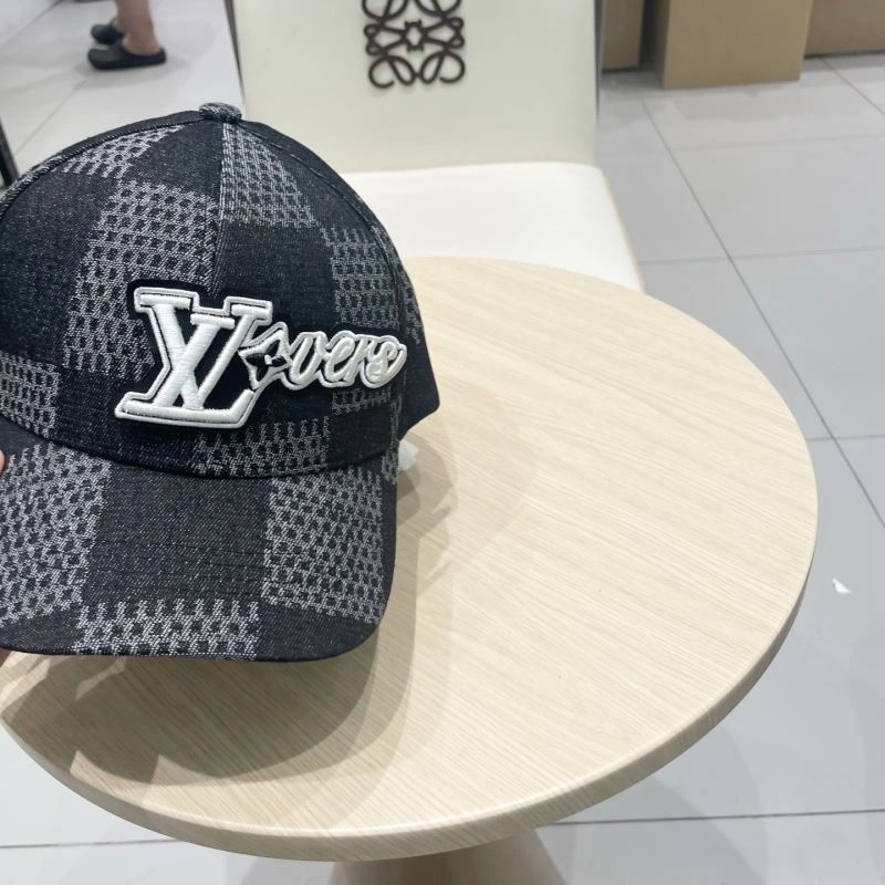 Louis Vuitton Caps EasyCare 258084