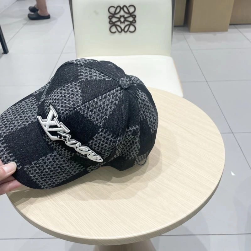 Louis Vuitton Caps EasyCare 258084