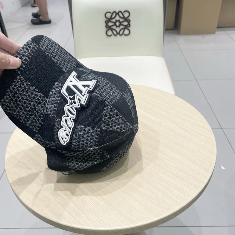 Louis Vuitton Caps EasyCare 258084