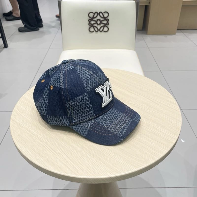 Louis Vuitton Caps Snug 258074