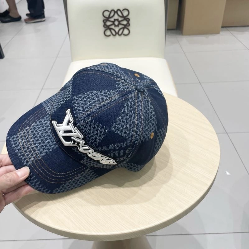 Louis Vuitton Caps Snug 258074