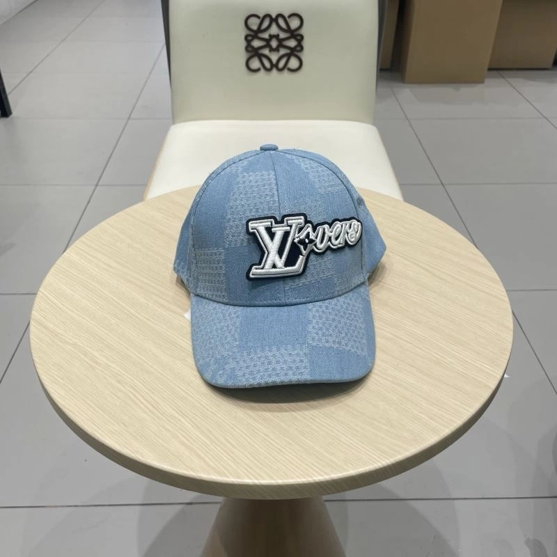 Supportive Louis Vuitton Caps 258081