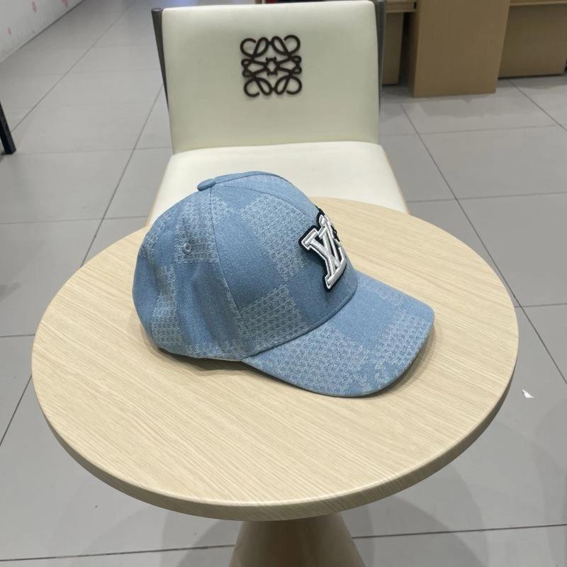 Supportive Louis Vuitton Caps 258081