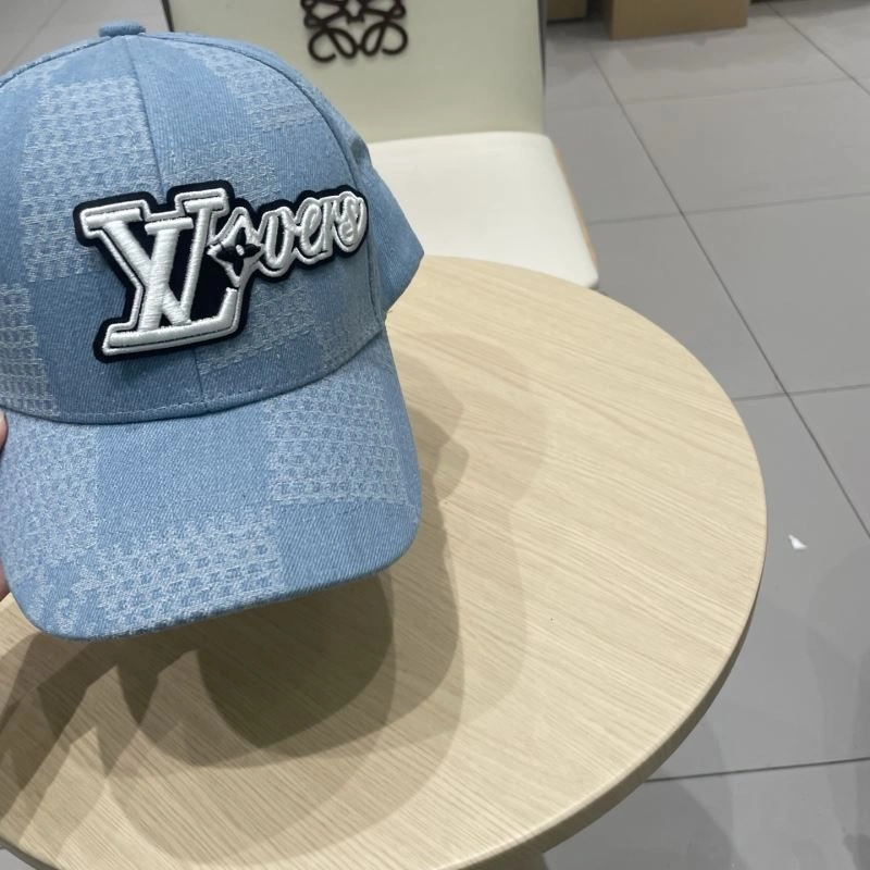 Supportive Louis Vuitton Caps 258081