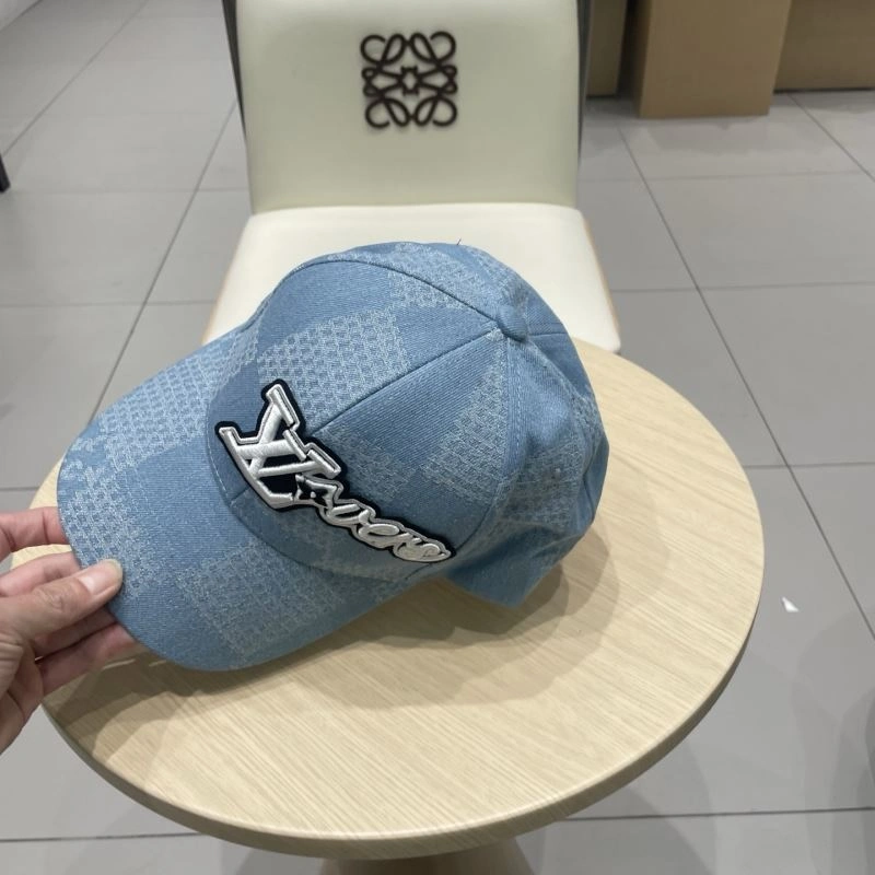 Supportive Louis Vuitton Caps 258081