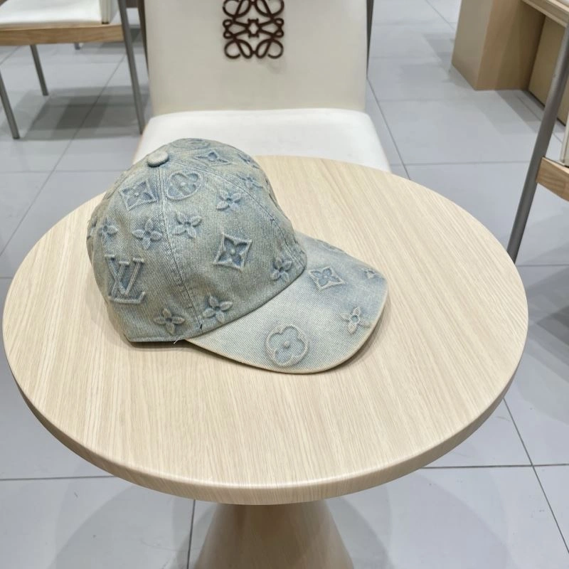 Louis Vuitton Caps Modern 258100