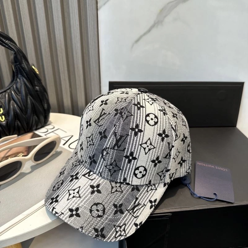 Sporty Louis Vuitton Caps 258098