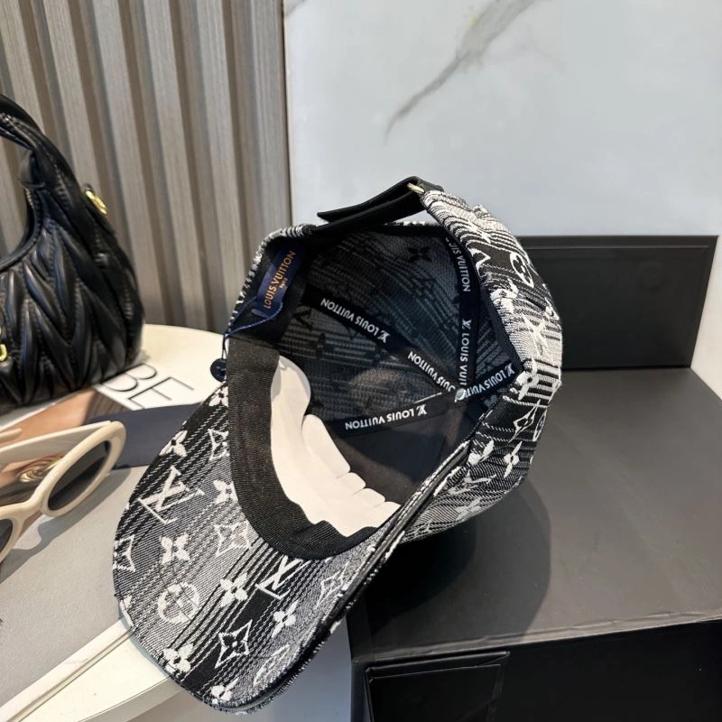 Louis Vuitton Caps Minimalist 258073