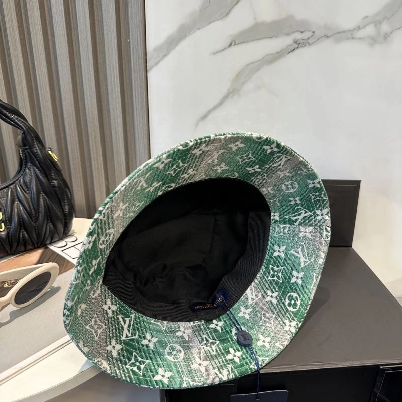 Colorful Louis Vuitton Caps 258072