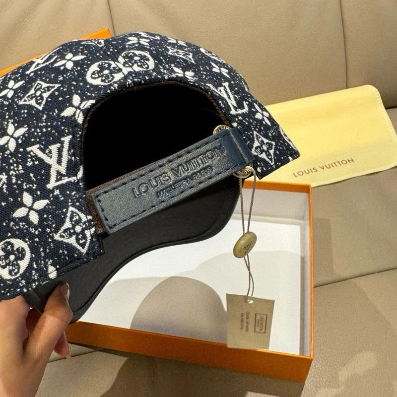 Functional Louis Vuitton Caps 258066