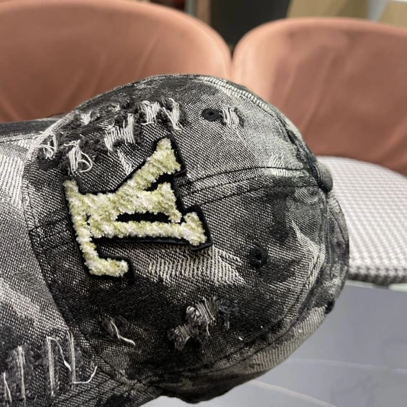 SmoothTexture Louis Vuitton Caps 258055