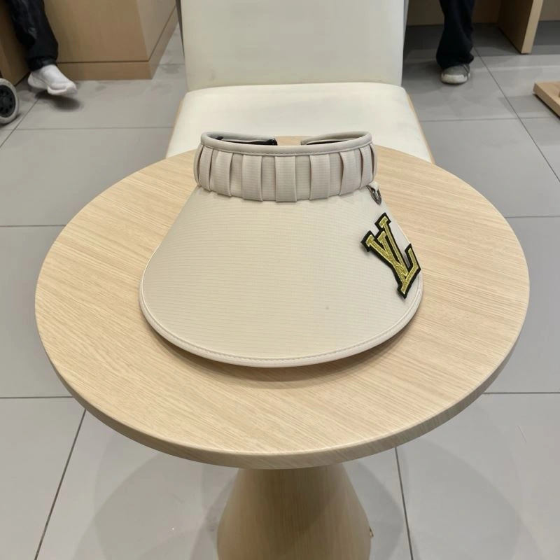 Lightweight Louis Vuitton Caps 258058