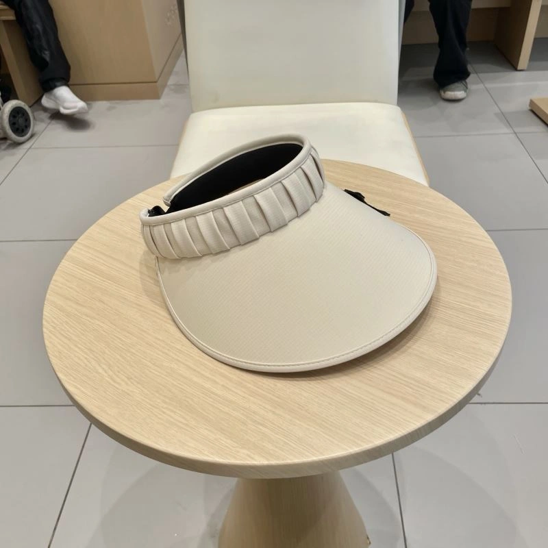 Lightweight Louis Vuitton Caps 258058
