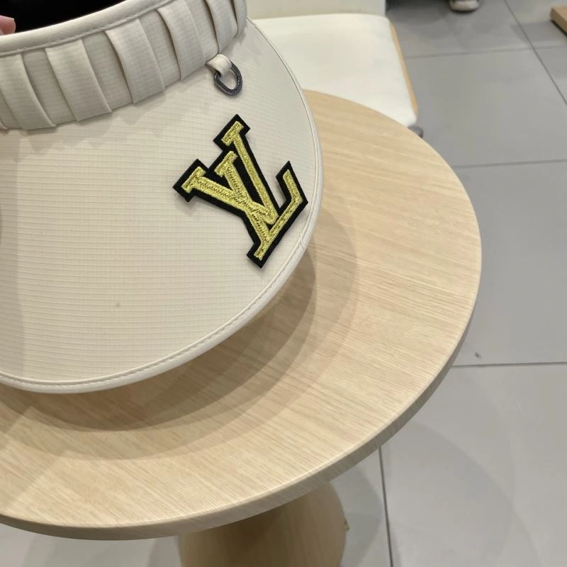 Lightweight Louis Vuitton Caps 258058