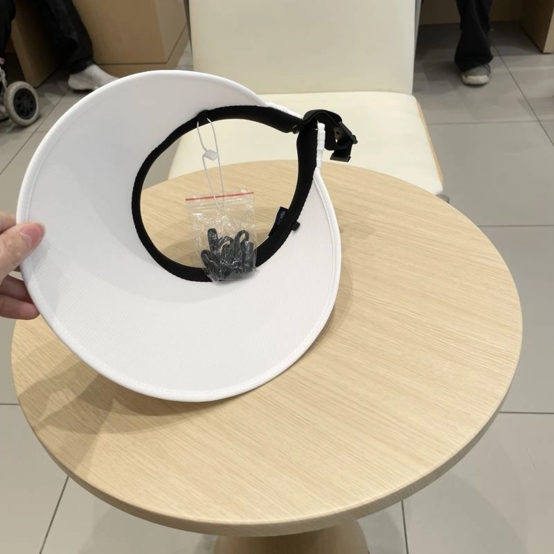 Efficient Louis Vuitton Caps 258032
