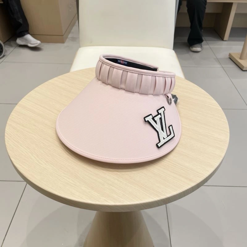 Versatile Louis Vuitton Caps 258052