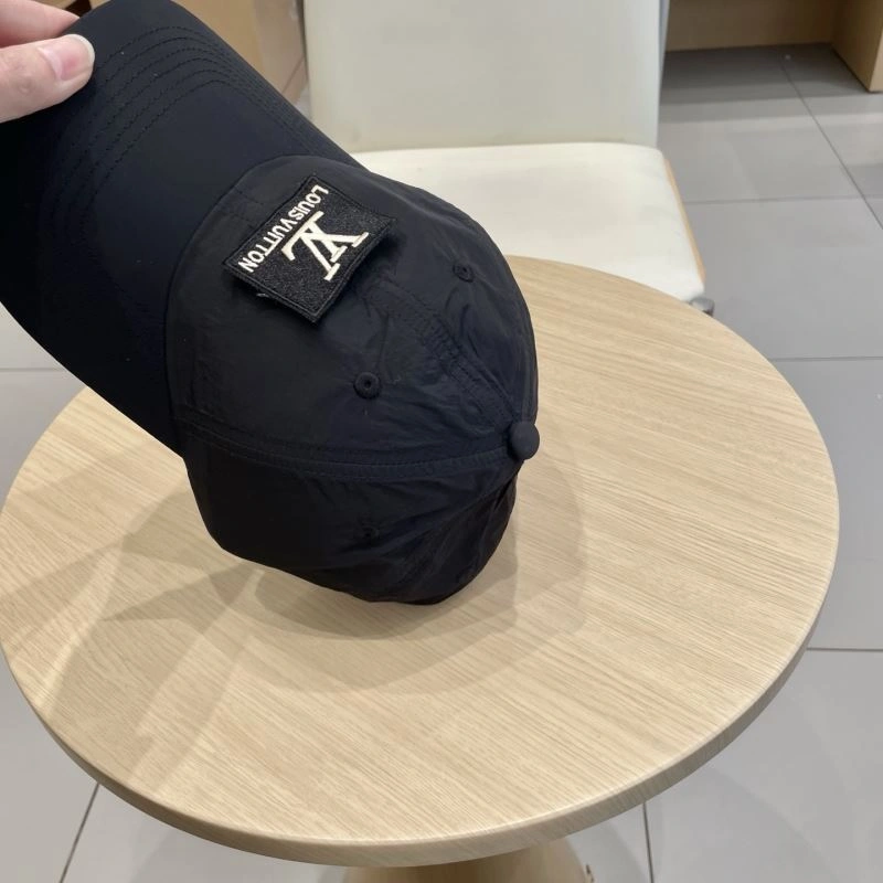 Efficient Louis Vuitton Caps 258042
