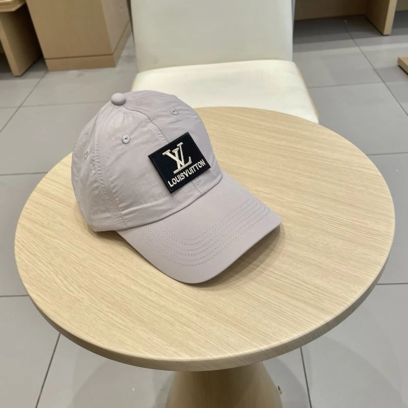 Louis Vuitton Caps Modern 258057