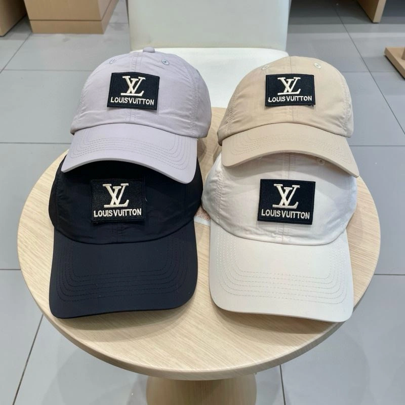 Louis Vuitton Caps Modern 258057