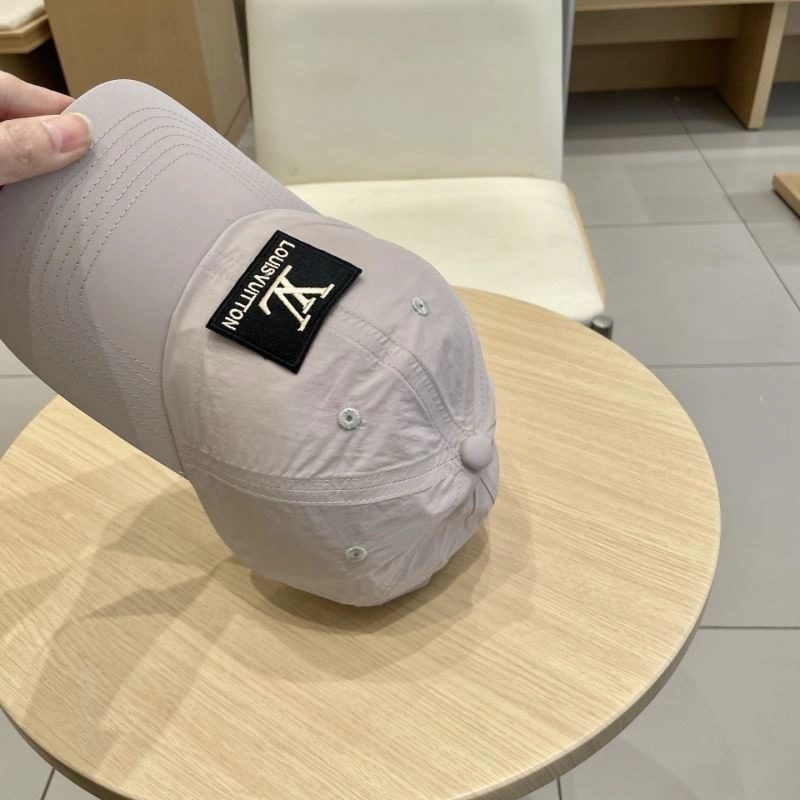 Louis Vuitton Caps Modern 258057