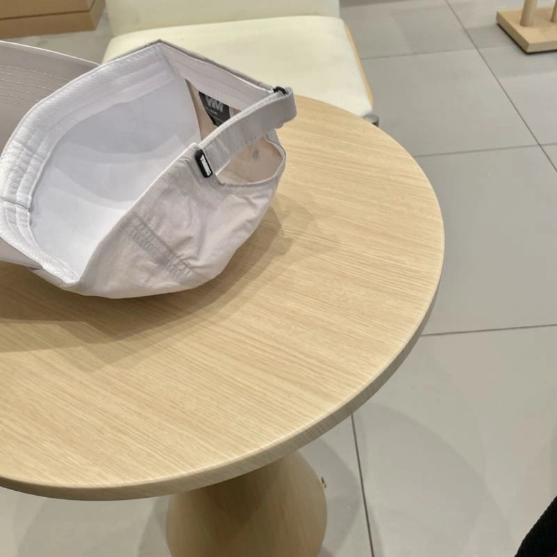 Louis Vuitton Caps Modern 258057