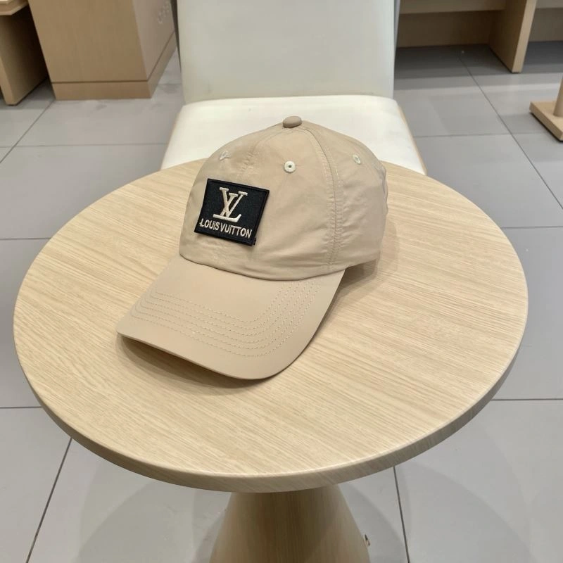 Louis Vuitton Caps Neat 258044