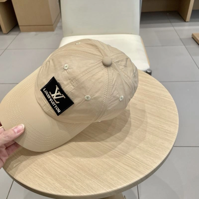 Louis Vuitton Caps Neat 258044