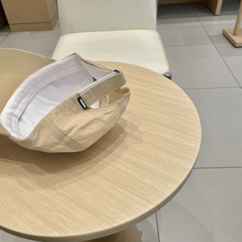 Louis Vuitton Caps Neat 258044
