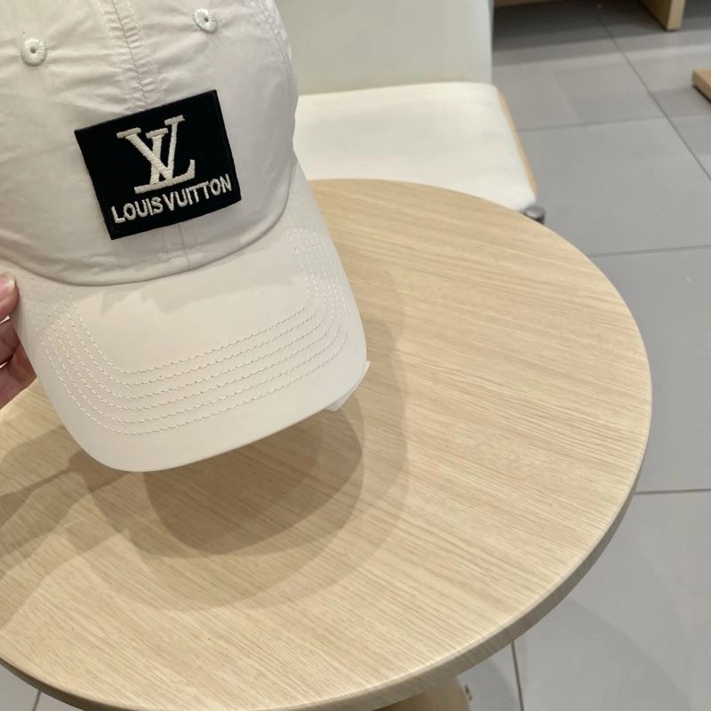 Thermal Louis Vuitton Caps 258035
