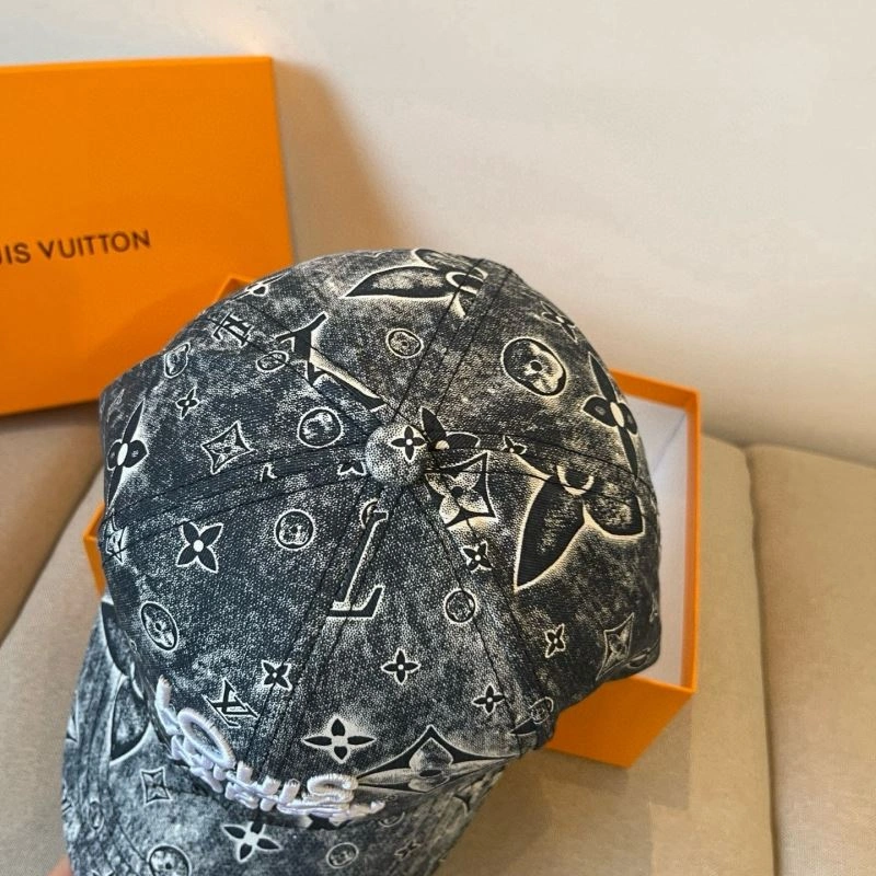 Louis Vuitton Caps Lightweight 258038