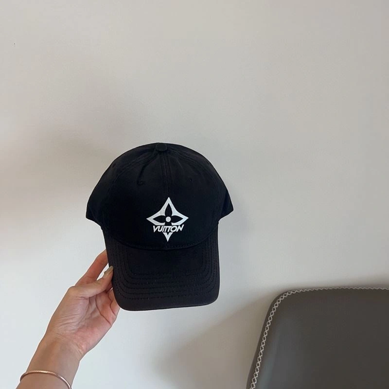 ModernLook Louis Vuitton Caps 258028